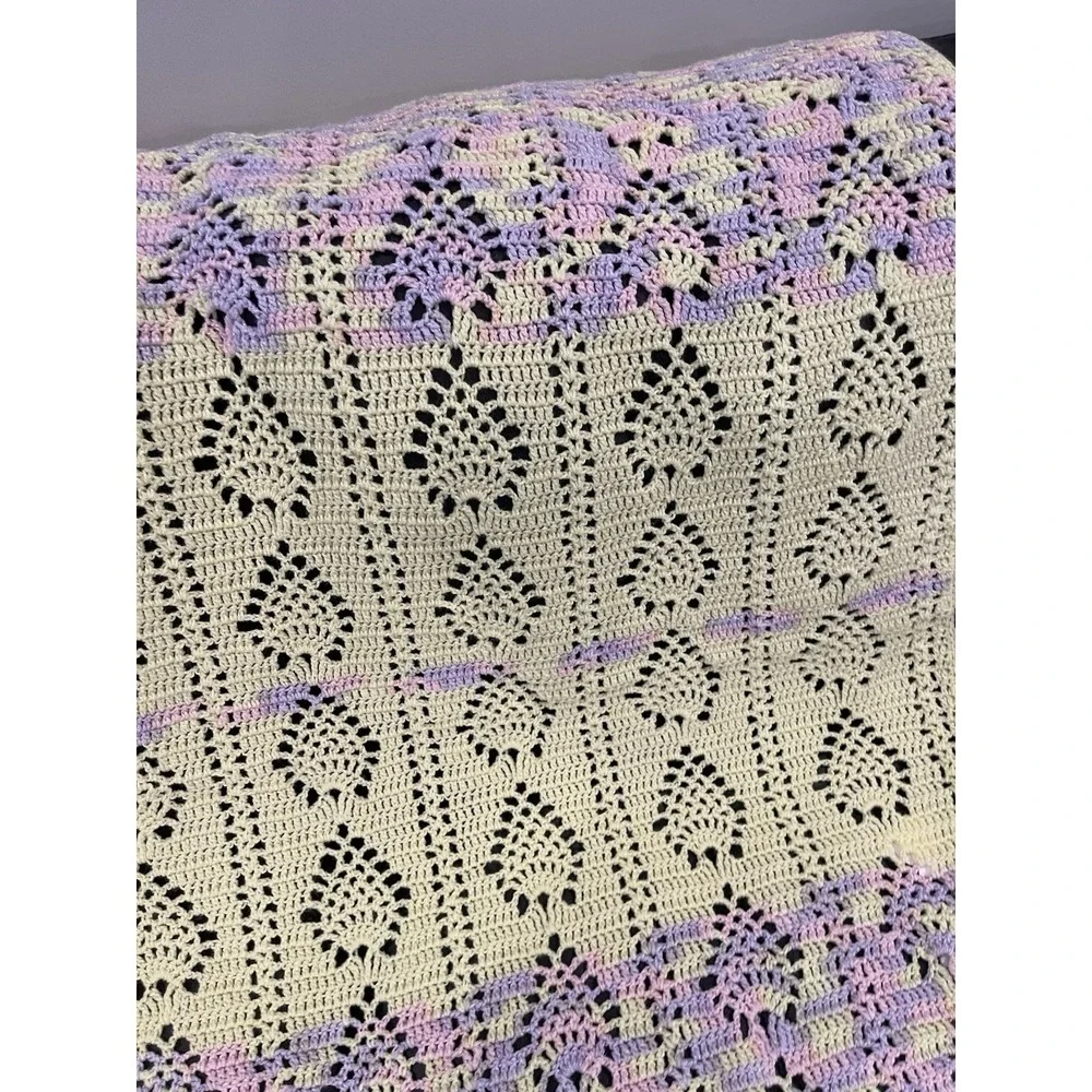 Beautiful Handmade Crochet blanket 50x42 Inches‎ Pastel colors